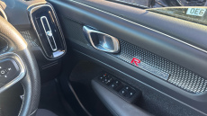 Volvo Xc40 1.5 T3 [163] R DESIGN 5dr Geartronic Petrol Estate